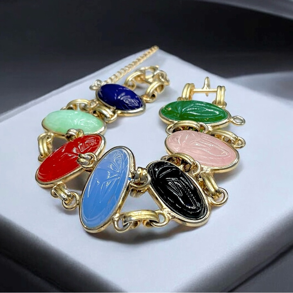 🌺Vintage Large Gemstone Scarab Bracelet - Picture 7 of 9